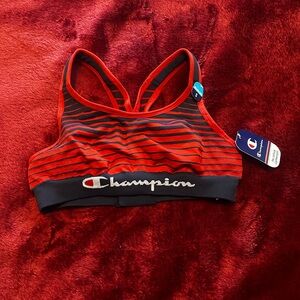 NWT Champion The Infinity Lightweight Bra Small